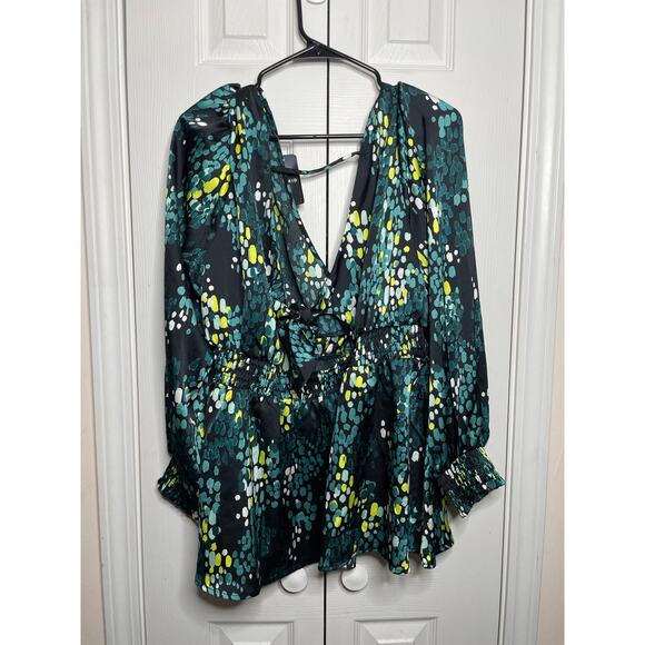 NEW Torrid Satin Surplice Tie Cut Out Back Blouse Multi  1 1X 14-16 - Picture 5 of 9